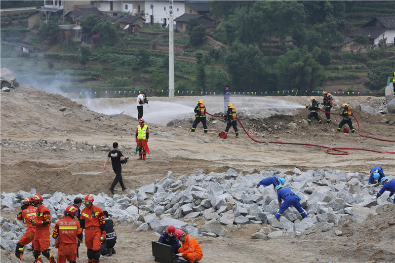 秭归地震最新动态，心系灾区群众，持续关注受灾情况